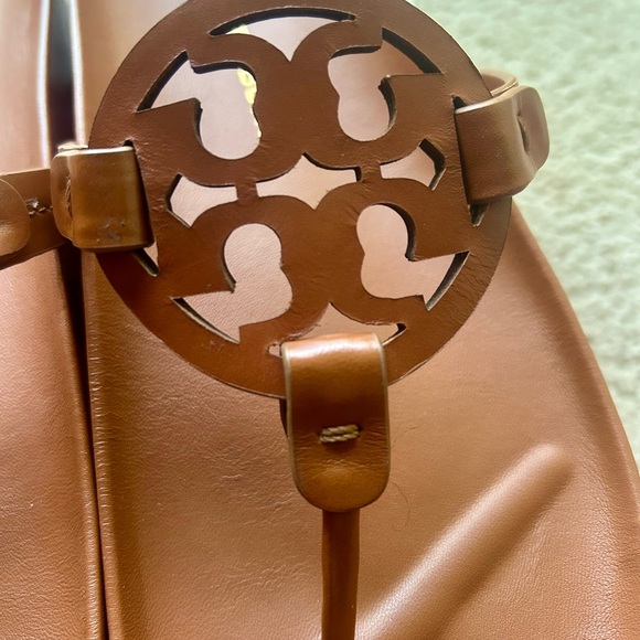 TORY BURCH MILLER CLOUD SIZE 10 - Picture 4 of 11